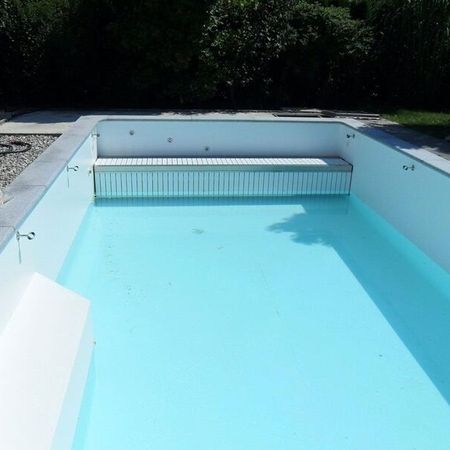 Rollabdeckung unter Sitzbank