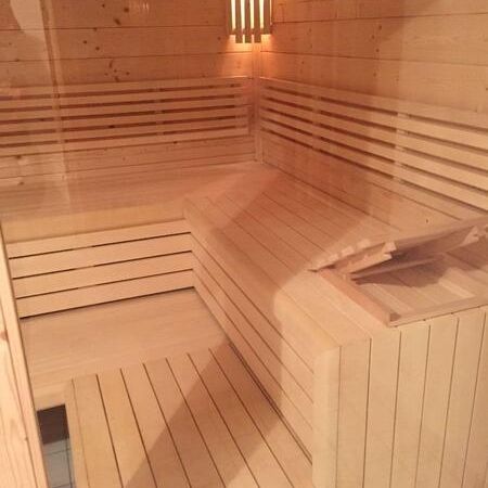Sauna aus Fichtenholz von Innen