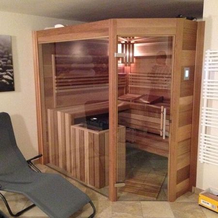 Sauna aus Zedernholz von Außen