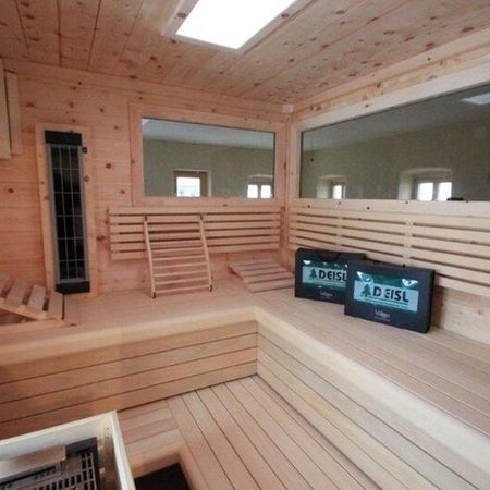 Sauna aus Zirbenholz von Innen
