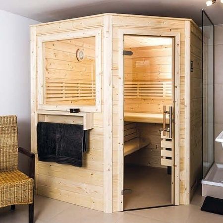 Sauna aus Zirbenholz von Außen